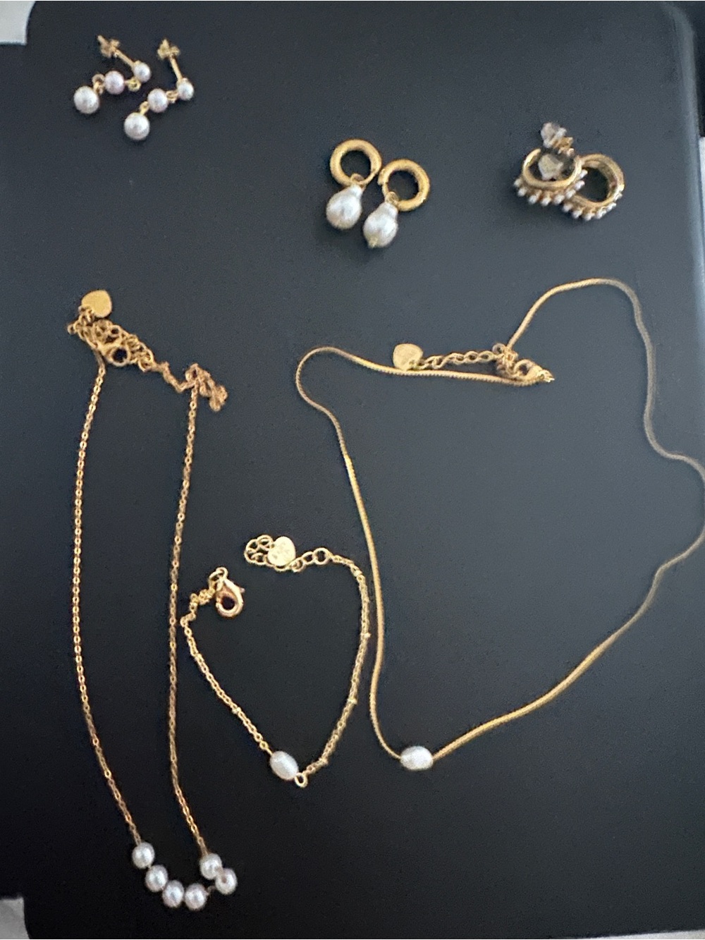 Gold Pearl Necklace and Bracelet and earrings Set - Elegant Women's Jewelry
